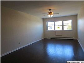 Renovated 1 Bedroom 3 Blocks From Beach  in Asbury Park, NJ (Photo 2 of 3)