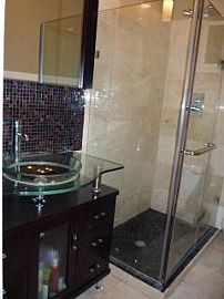 Upgraded 2br/ba Apartment in San Francisco, CA (Photo 2 of 6)