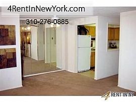 299 Move in Special! Spacious One Bedroom Apartmen in Rockville, CT (Photo 2 of 7)