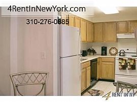 299 Move in Special! Spacious One Bedroom Apartmen in Rockville, CT (Photo 4 of 7)
