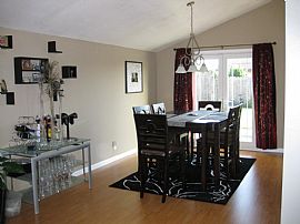 4 Bed/2.5 Bath Hayward Highlands Home - Above Csu (hayward) in Hayward, CA (Photo 3 of 5)