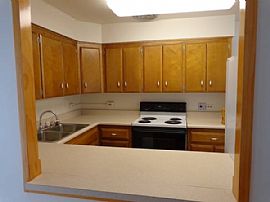 Penthouse Apt with Huge Studio/office in Denver, CO (Photo 4 of 5)