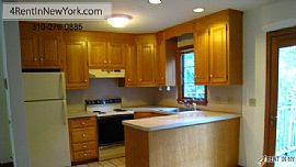 2 Bedrooms From 965 a Month with Half a Month Free in Middletown, CT (Photo 2 of 9)