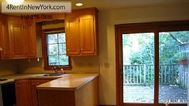 2 Bedrooms From 965 a Month with Half a Month Free in Middletown, CT (Photo 4 of 9)