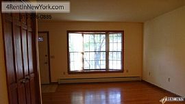 2 Bedrooms From 965 a Month with Half a Month Free in Middletown, CT (Photo 5 of 9)