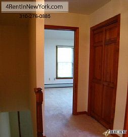 2 Bedrooms From 965 a Month with Half a Month Free in Middletown, CT (Photo 7 of 9)