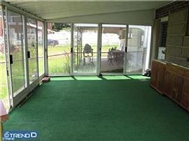 3bd / 1 Full, 1 Partial Ba House in Roxborough in Philadelphia, PA (Photo 8 of 9)