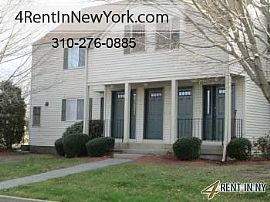 Amazing 1 Bedroom, 1 Bath For Rent. Parking Availa in Norwich, CT (Photo 2 of 3)