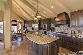 4bd / 2 Full, 1 Partial Ba House in San Antonio, TX (Photo 4 of 8)