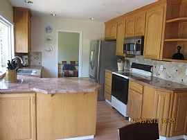 4bd / 2.5ba House in Edenvale in San Jose, CA (Photo 7 of 11)