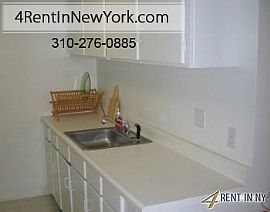 A Community of 3 Distinct Properties. in Fort Trumbull, CT (Photo 5 of 9)