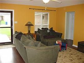 Really Cute 3 Bedroom 2 Bath Home in Mobile, AL (Photo 4 of 5)