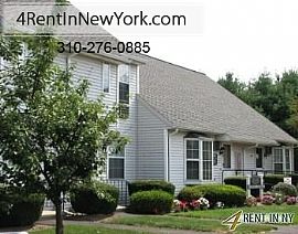 Ellington, Great Location, 1 Bedroom Townhouse. Wa in Ellington, CT (Photo 2 of 9)