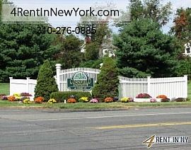 Ellington, Great Location, 1 Bedroom Townhouse. Wa in Ellington, CT (Photo 9 of 9)