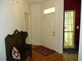 Pet Friendly 3 Bedroom 2.0 Bath Ranch with Fenced Yard! in Charlotte, NC (Photo 2 of 7)