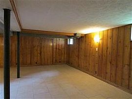 Newly Beautiful Remodeled 4 Bedroom 2.0 Bath Home in Louisville, KY (Photo 5 of 6)