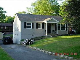 Beautiful 3 Bedroom 1.5 Bath Renovated Home in Nashville, TN
