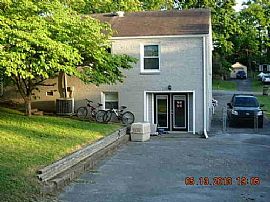 Beautiful 3 Bedroom 1.5 Bath Renovated Home in Nashville, TN (Photo 2 of 5)