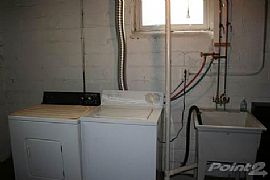 Updated 3br 2ba 1.5 Story Single Family Home in Minneapolis, MN (Photo 4 of 4)