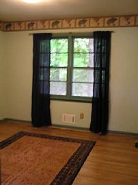 3 BR 2 BA Home with Fenced Yard & Porch in Smyrna, GA (Photo 5 of 6)