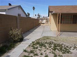 Gorgeous 4 Bedroom/2 Bath Home in Las Vegas, NV (Photo 2 of 5)