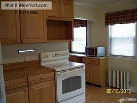 New London Value. Washer/dryer Hookups! in Fort Trumbull, CT (Photo 2 of 6)