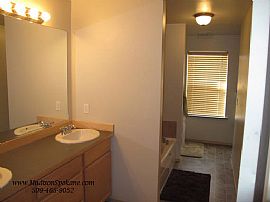  4bd / 2.5ba House in Five Mile Prairie in Spokane, WA (Photo 9 of 10)