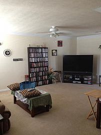 3bd / 2.5ba House in Gainesville, FL (Photo 3 of 11)