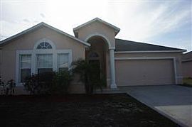 Over 2,000sqft in This 4/2 Home!! in Winter Haven, FL