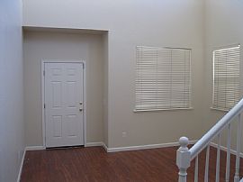 Beautiful 2 Story 4bd Newer Home (montego/stockton) in Stockton, CA (Photo 5 of 12)