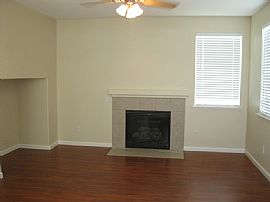 Beautiful 2 Story 4bd Newer Home (montego/stockton) in Stockton, CA (Photo 8 of 12)