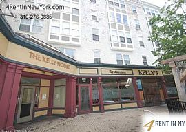 This Apartment Is a Must See. Parking Available! in New Haven, CT