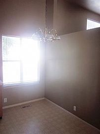 Renting a Gorgeous 3 Bedroom 2 Bathroom Home Right Away in Salt Lake City, UT (Photo 4 of 9)