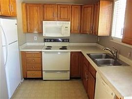 Renting a Gorgeous 3 Bedroom 2 Bathroom Home Right Away in Salt Lake City, UT (Photo 5 of 9)