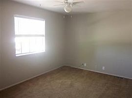 Renting a Gorgeous 3 Bedroom 2 Bathroom Home Right Away in Salt Lake City, UT (Photo 6 of 9)