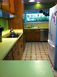 Beautiful Home Available Family in San Carlos, CA