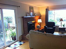 Beautiful Home Available Family in San Carlos, CA (Photo 2 of 2)