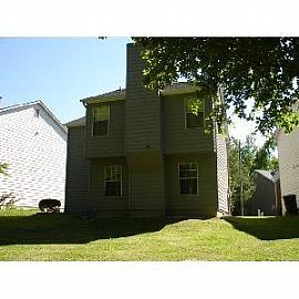 Cute and Clean 3 Bedroom 2.5 Bath Home in Austell, GA (Photo 2 of 4)