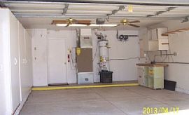 Freshly Painted 3bedroom, 2bath Home in Sacramento, CA (Photo 6 of 7)