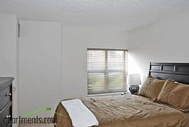 1 Bedroom Apartment with Great Views in Chicago, IL