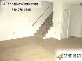 2 Spacious Br in Danbury. Washer/dryer Hookups! in Danbury, CT (Photo 3 of 5)