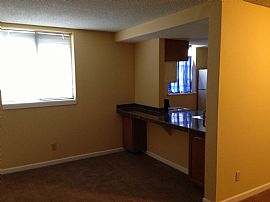 1bedroom Condo Near Nine Mile Station in Aurora, CO (Photo 3 of 7)