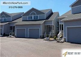 Townhouse For Rent in Middletown For 1600. in Middletown, CT