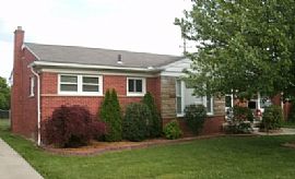 Cute Updated 3 Bedrooms 1.5bath in Eastpointe, MI