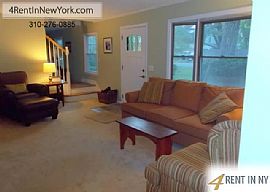 You Will Love This Charming Colonial in Desirable in Norwalk, CT (Photo 6 of 7)