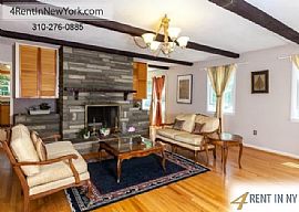 Unique Custom Built Split-Level Ranch Is The Perfe in Norwalk, CT (Photo 4 of 7)