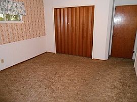 Home with Sun Room For Rent in Arden Area in Sacramento, CA (Photo 2 of 11)