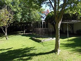 Home with Sun Room For Rent in Arden Area in Sacramento, CA (Photo 5 of 11)