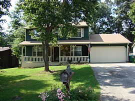 3 Bedroom 2.5 Bath,2 Car Garage, Fresh Paint, New Carpet ,Pool  in Norcross, GA