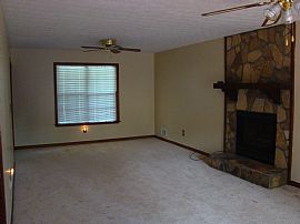 3 Bedroom 2.5 Bath,2 Car Garage, Fresh Paint, New Carpet ,Pool  in Norcross, GA (Photo 5 of 12)